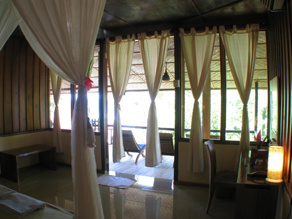 Bunaken Cha Cha Nature Resort Room photo